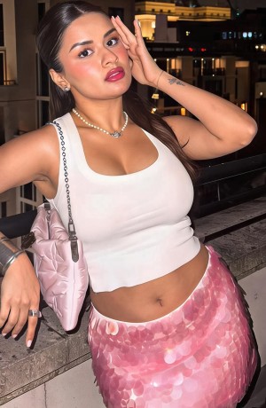 Avneet Kaur Photo #9