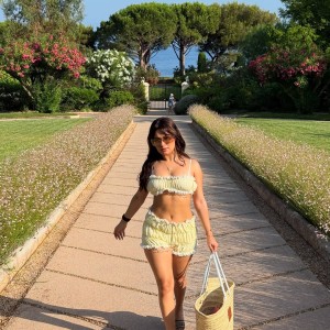 Avneet Kaur Photo #14