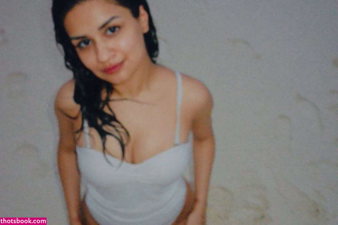 Avneet Kaur Photo #30