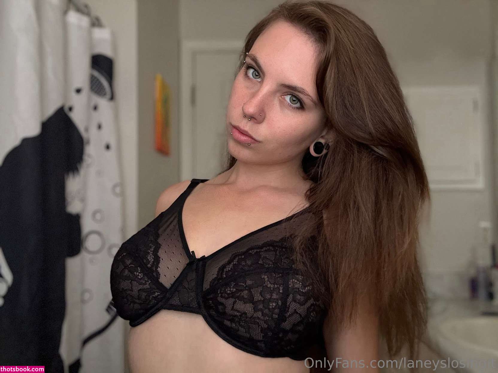 Laneys Losingit Photo #9