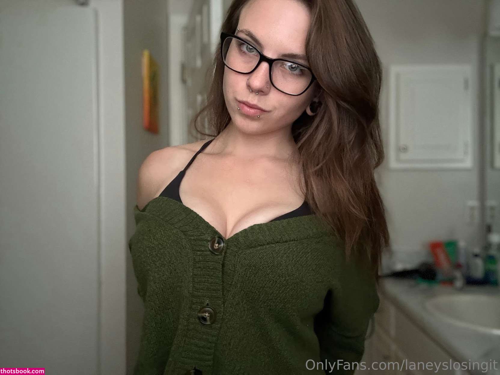 Laneys Losingit Photo #11