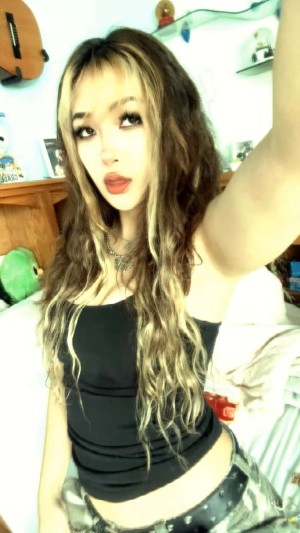 Natalie Tran Photo #18