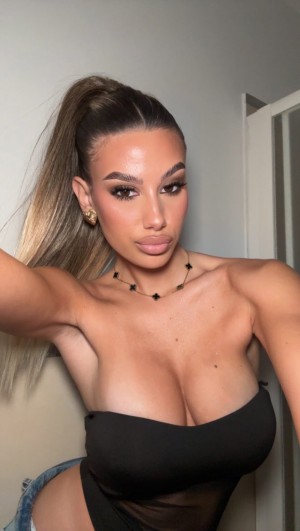 Martina Vernile Photo #15