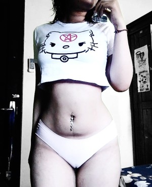 V4mp1r333h03 Photo #6