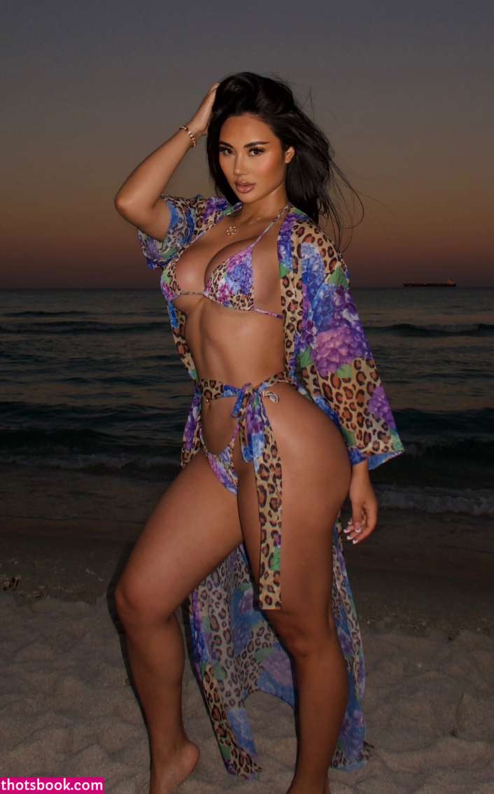 Daisy Chen Photo #11