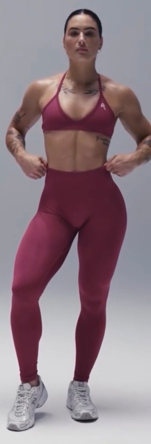 Kelly Matthews Photo #13