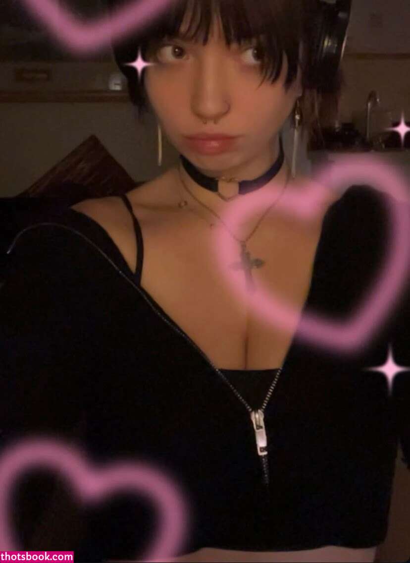 Olivia Kirsch Photo #11