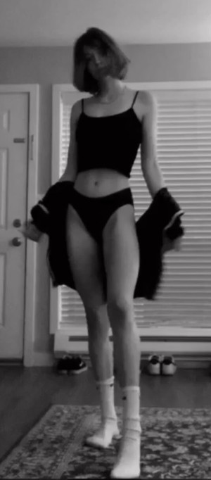 Olivia Kirsch Photo #27