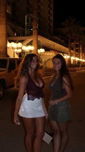 Debora Goncalves Photo #15