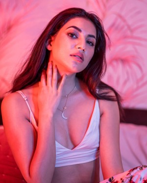 Shivani Singh Photo #33