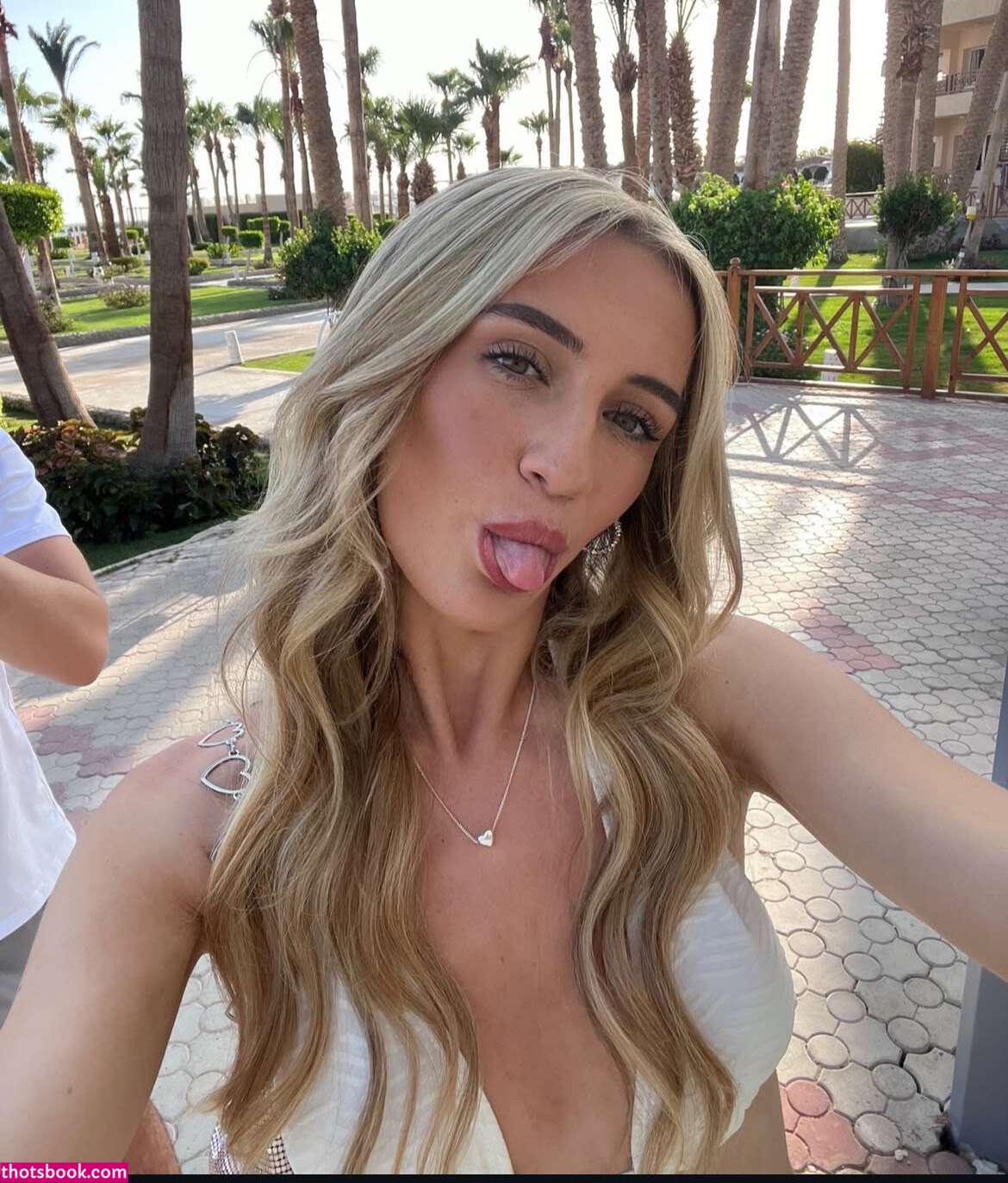 Bethany Webster Photo #2