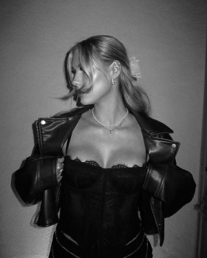 Caro Konrad Photo #18