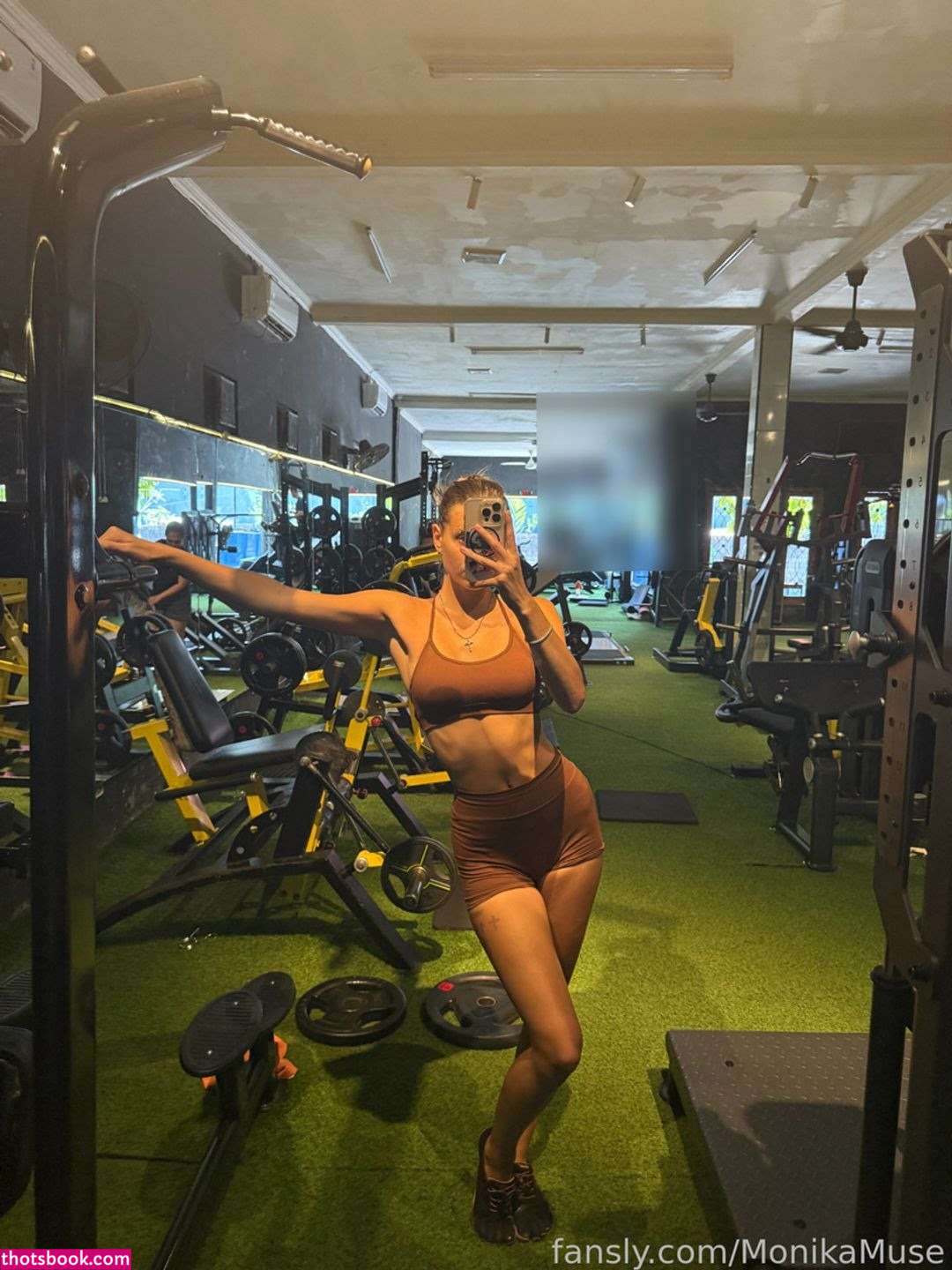 Monikamuse Photo #17