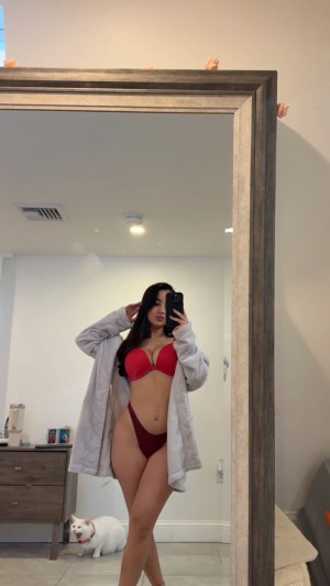 Ana Julieta Photo #2