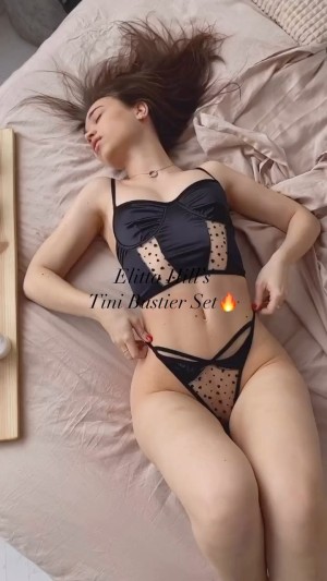 Anna Petryniak Photo #6