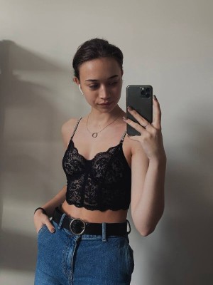 Anna Petryniak Photo #20