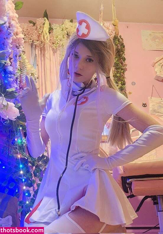 Ariel Harris Photo #2