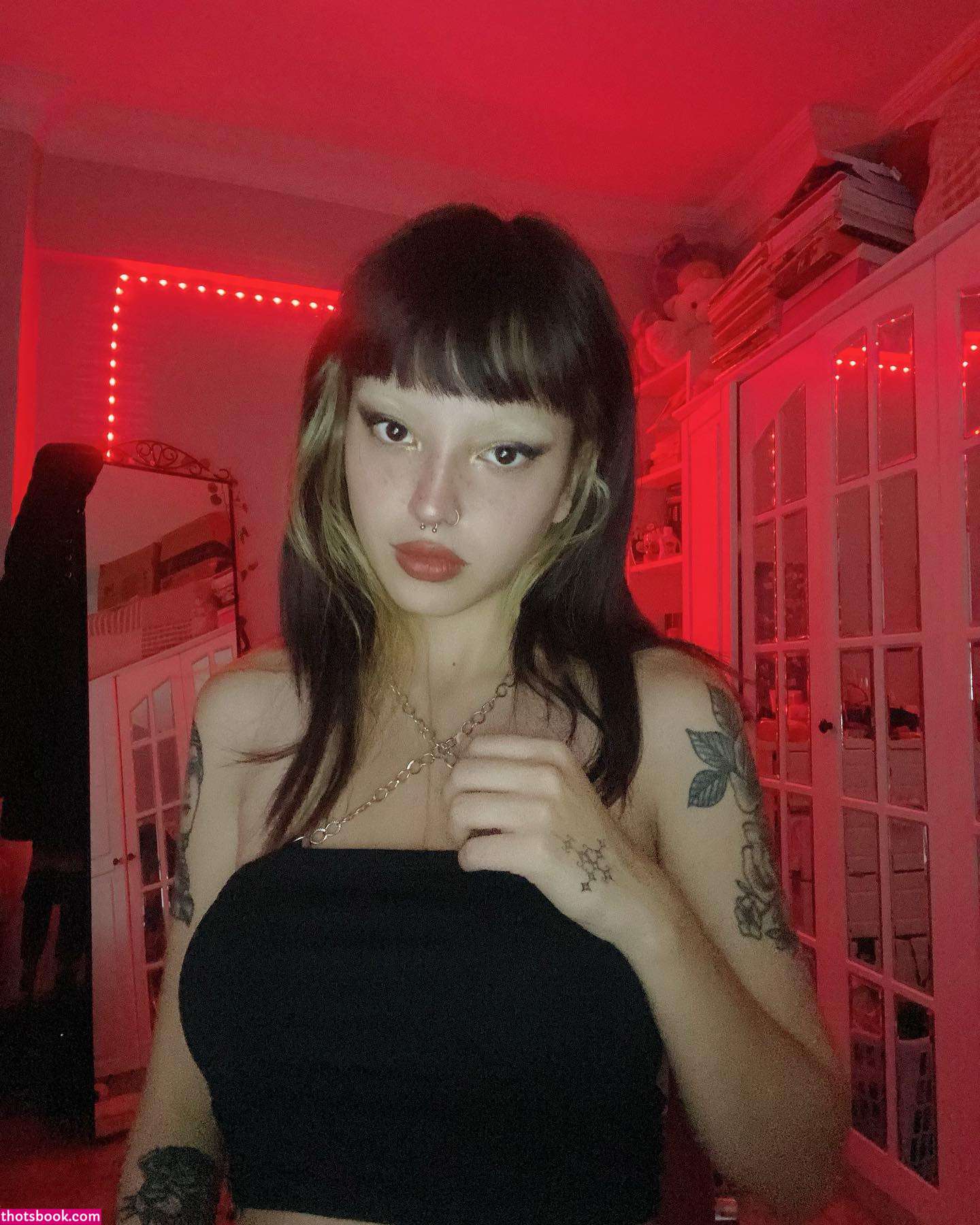 Sybilvanex Photo #36