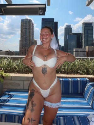 Esther Burden Photo #11