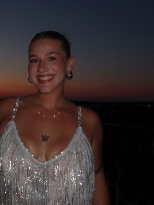 Esther Burden Photo #13