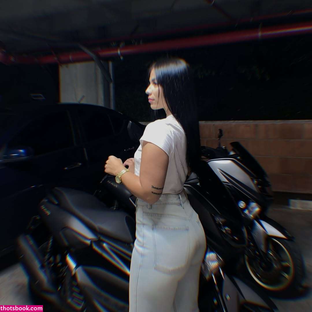 Sam Lewins Photo #13