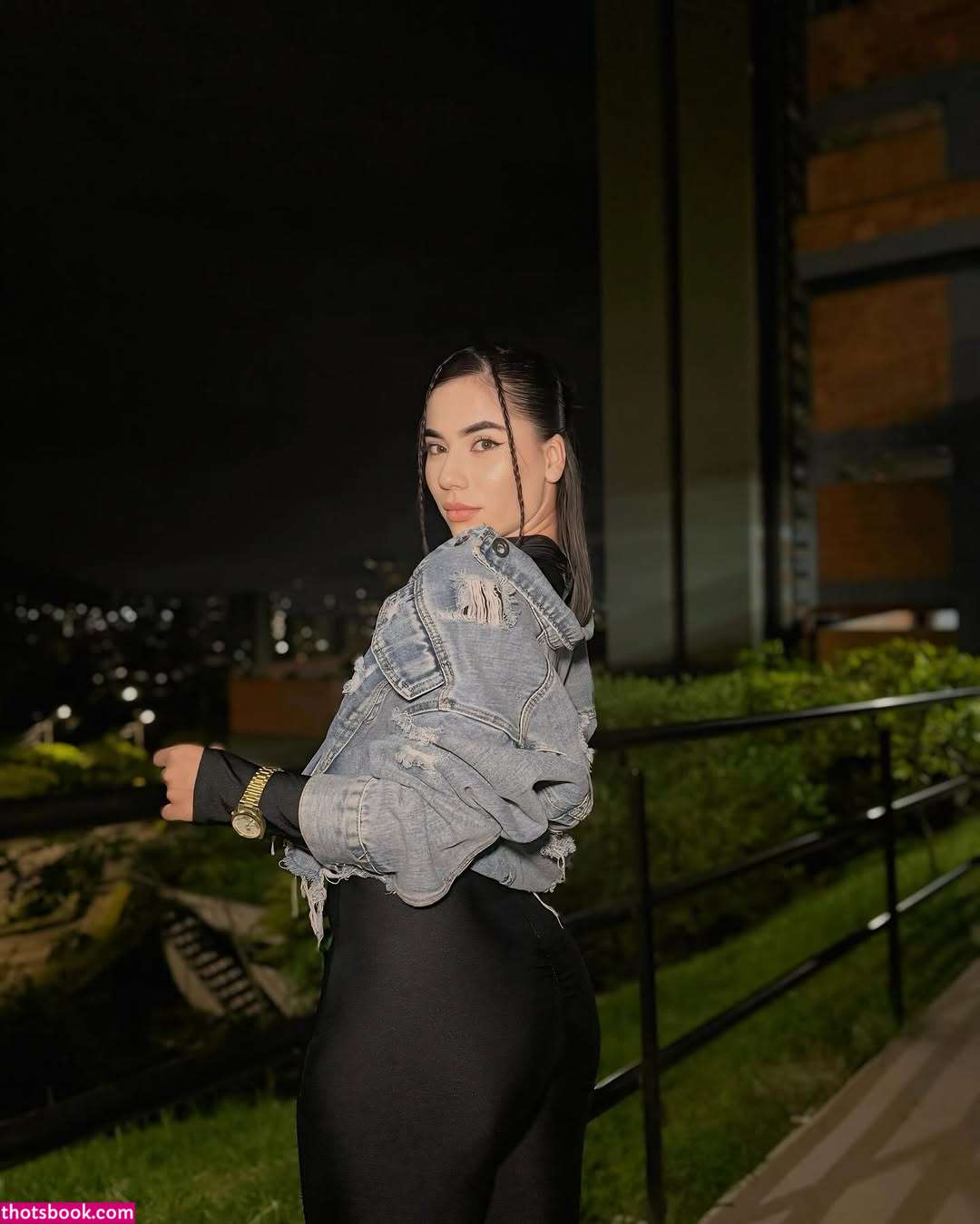 Sam Lewins Photo #35