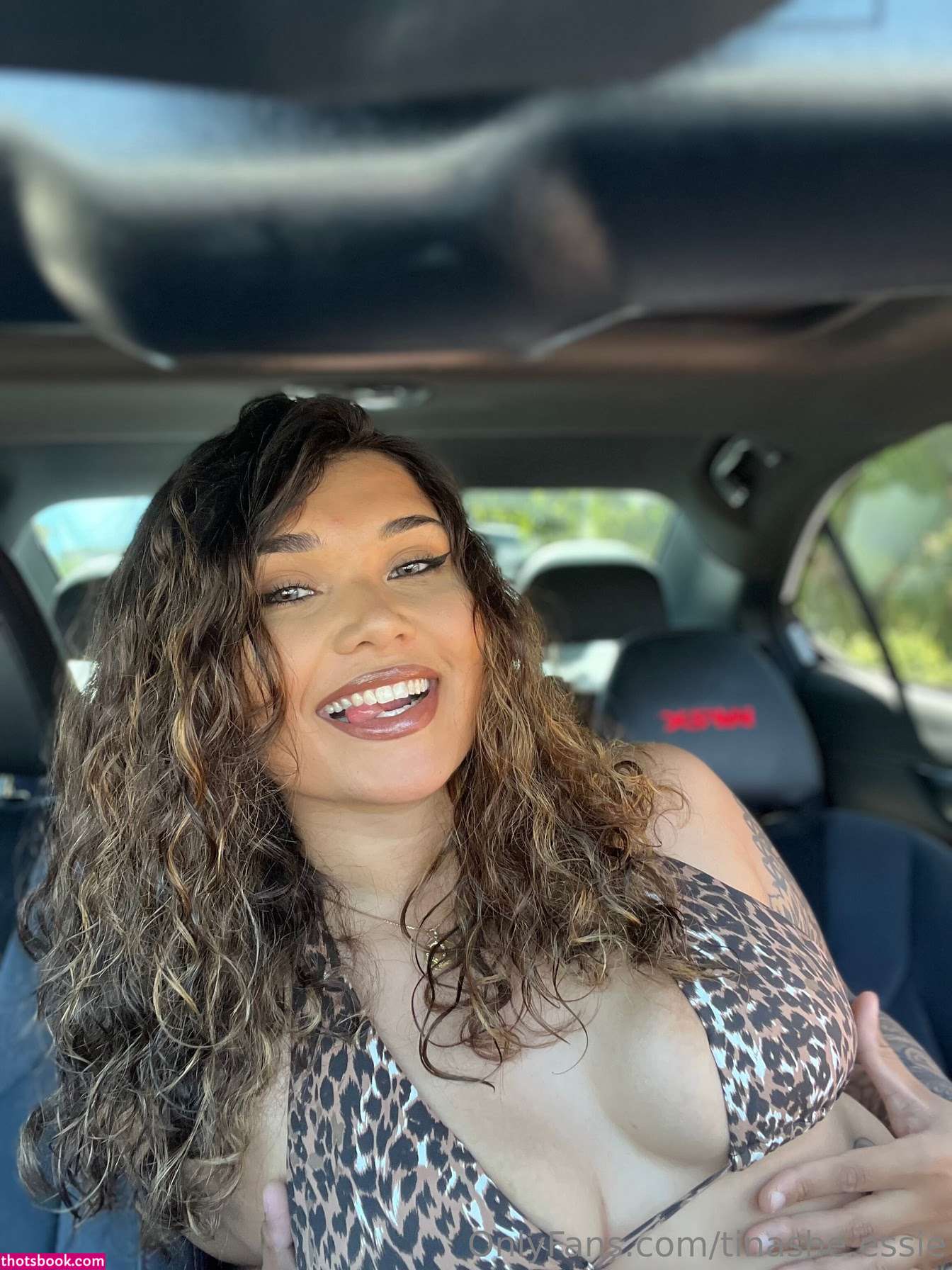 Tinashe Essie Photo #18