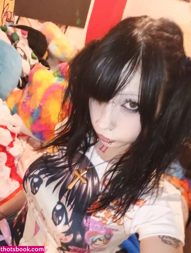 xsleepingcatx Photo #9