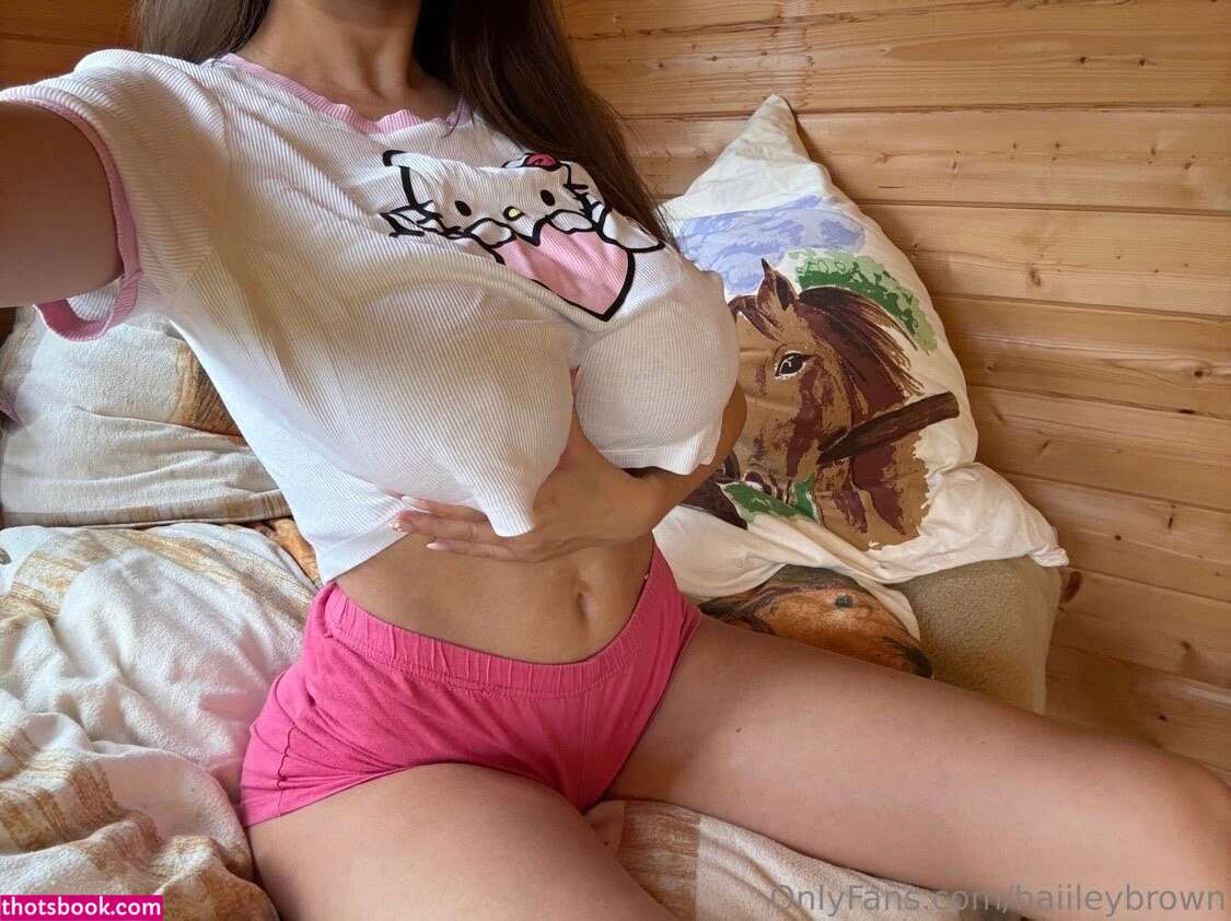 Hailey Broown Photo #20