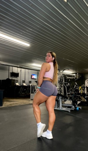 Kaitlinn Kfit Photo #2