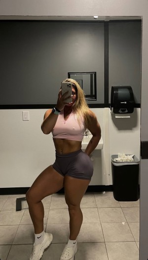 Kaitlinn Kfit Photo #3