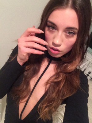 Laura Kokinova Photo #9