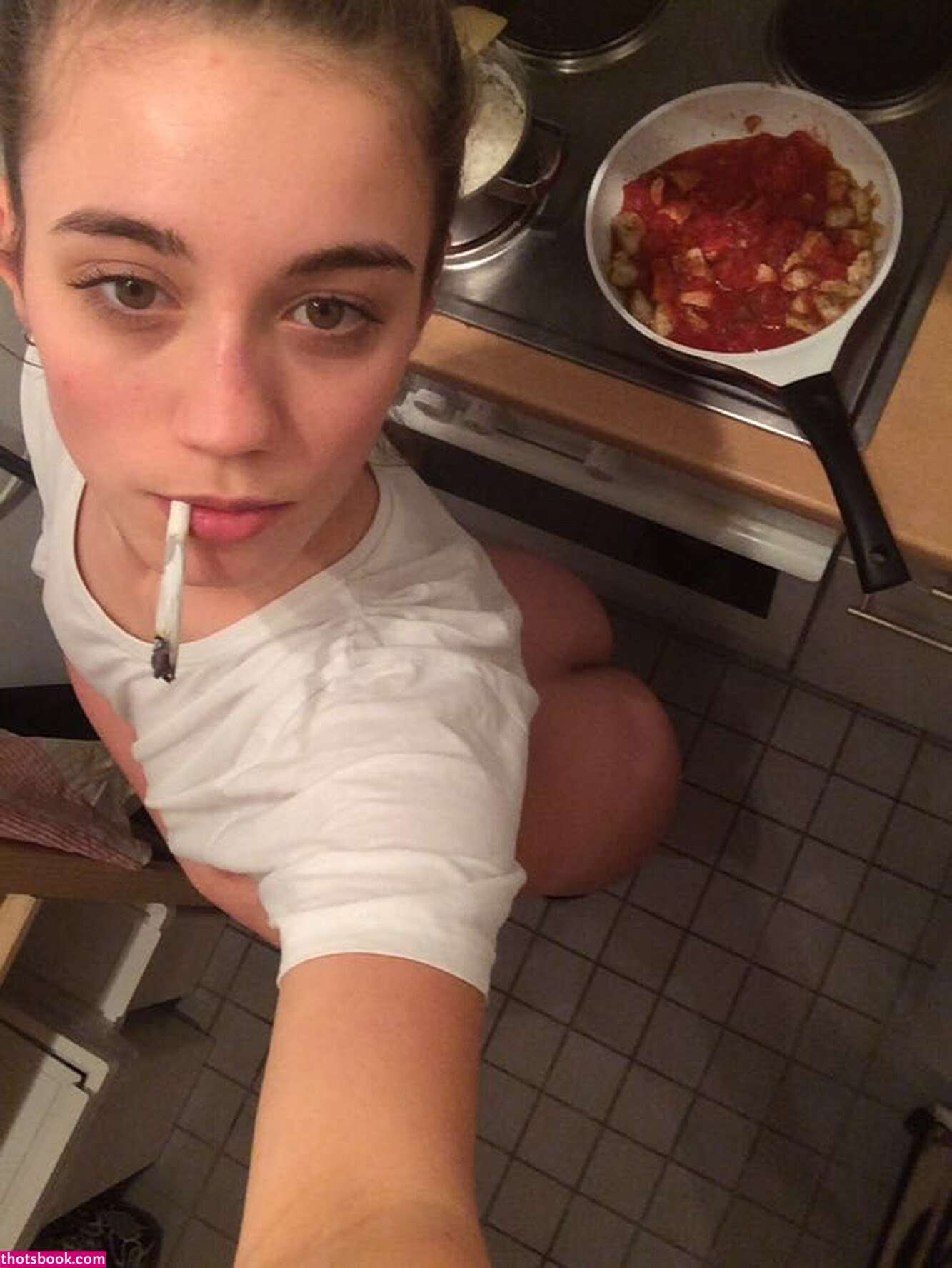 Laura Kokinova Photo #31