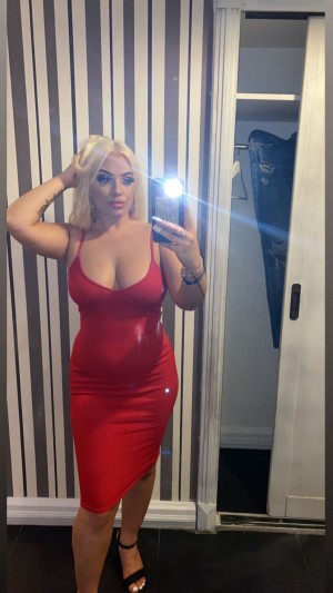 Brooke Lee Photo #11