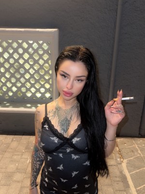 kyraquinzel Photo #17