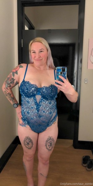 Laur Zombi Photo #18