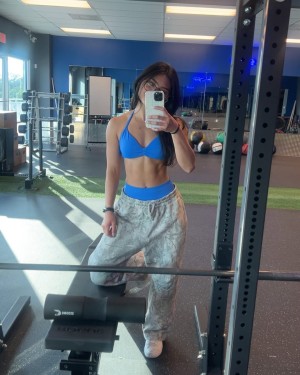 Lizelle Pear Photo #12