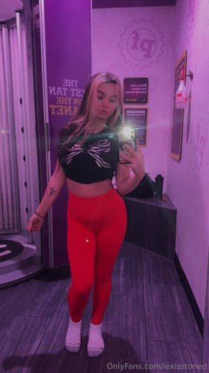 Llexistonee Photo #23