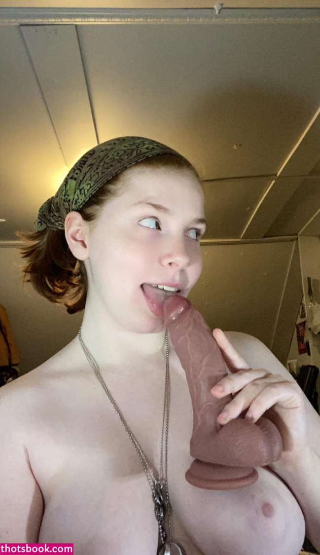 Mssavagecarrot Stick Photo #21