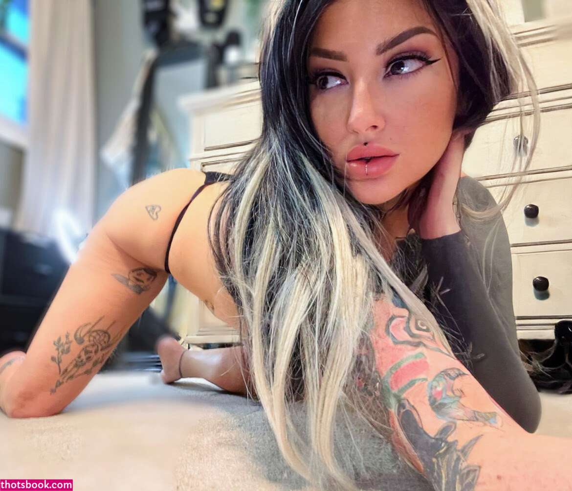 Nikkivixsin Photo #4