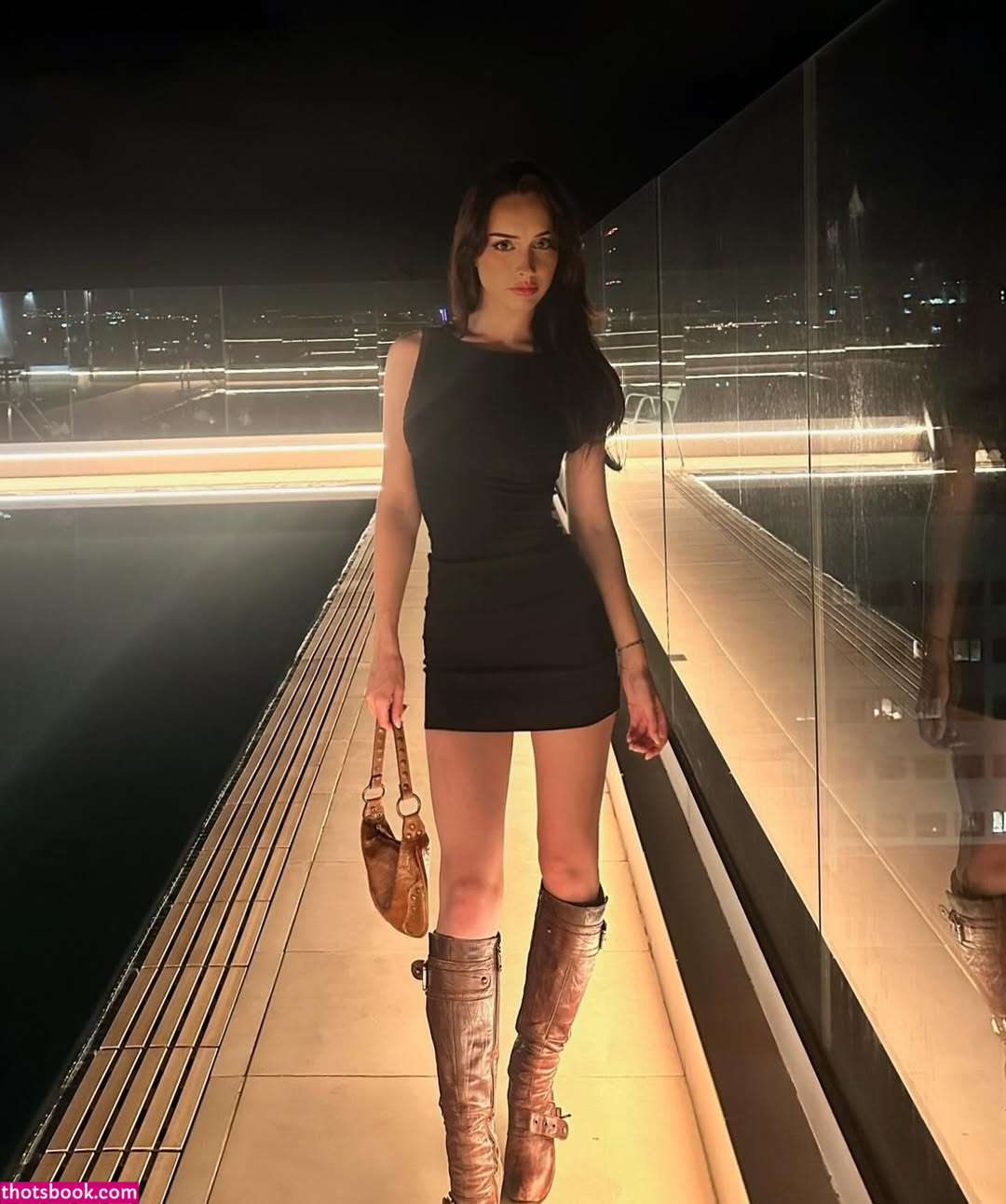 Julia Roman Photo #18