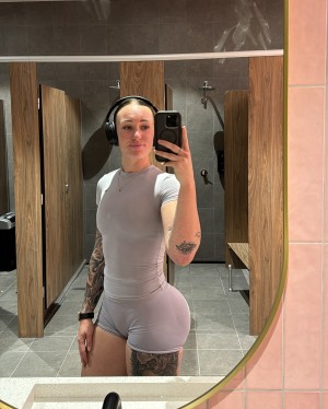 Macey Perth Photo #3