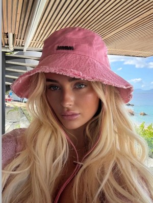 Olivia Mazukina Photo #33