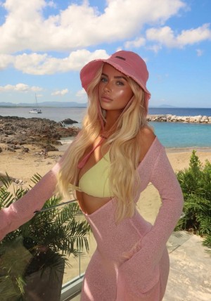 Olivia Mazukina Photo #35