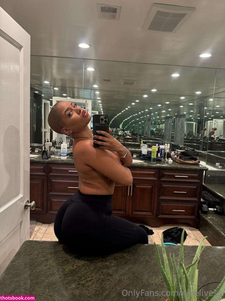 goddessnine Photo #4