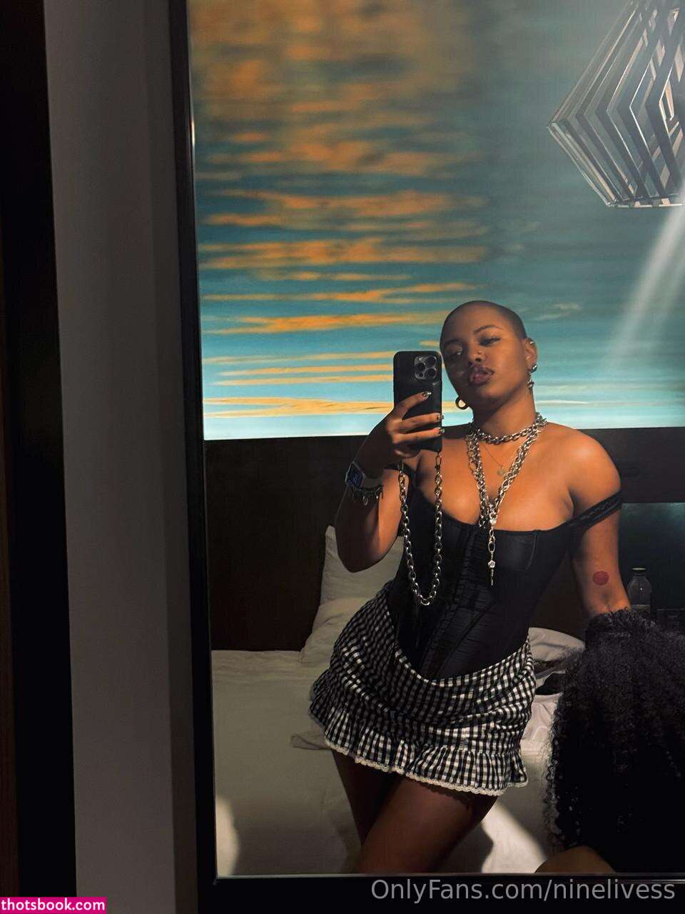 goddessnine Photo #8