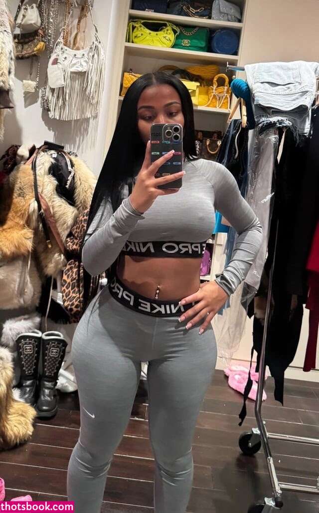 Jayda Wayda Photo #1