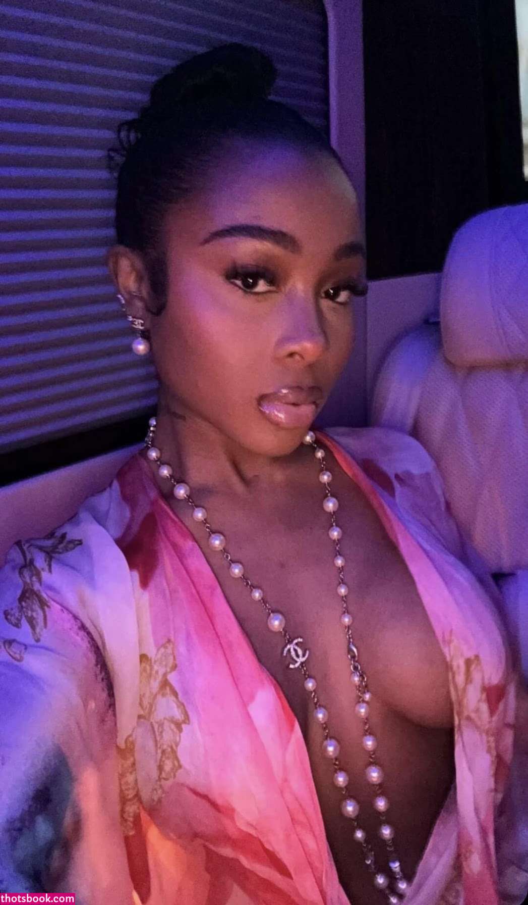 Jayda Wayda Photo #15