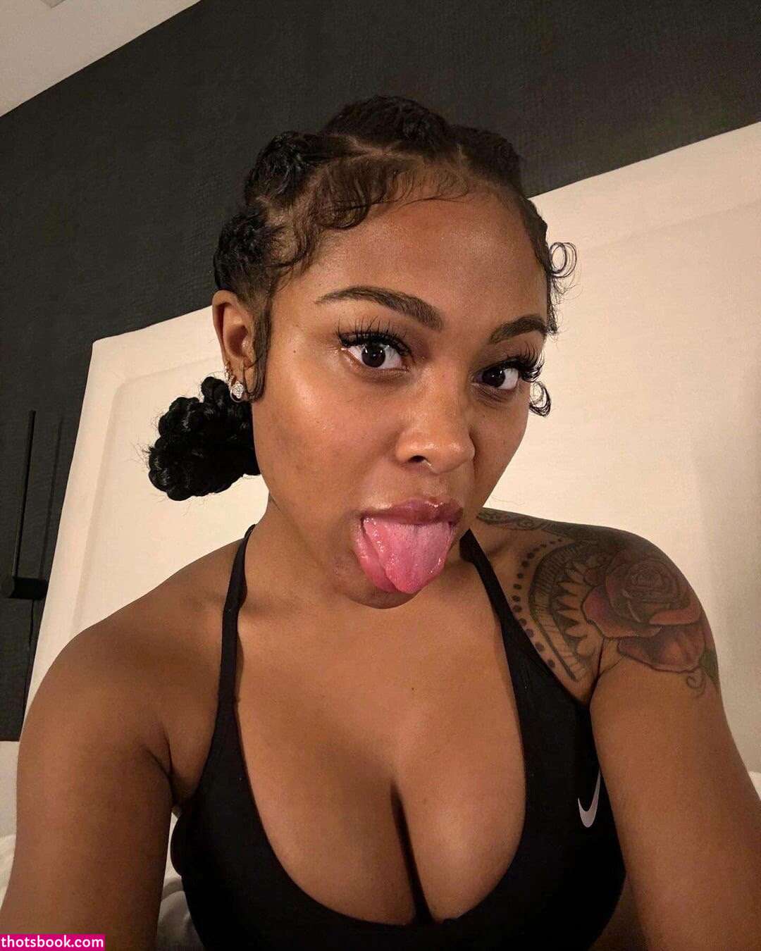 Jayda Wayda Photo #17