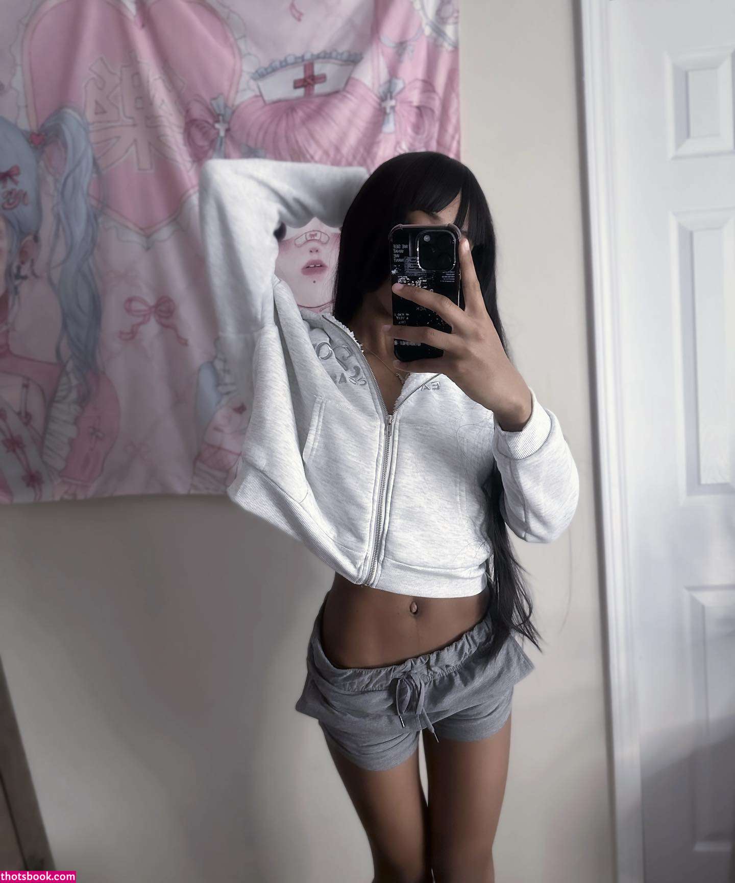 Shesnothingspecial Photo #6